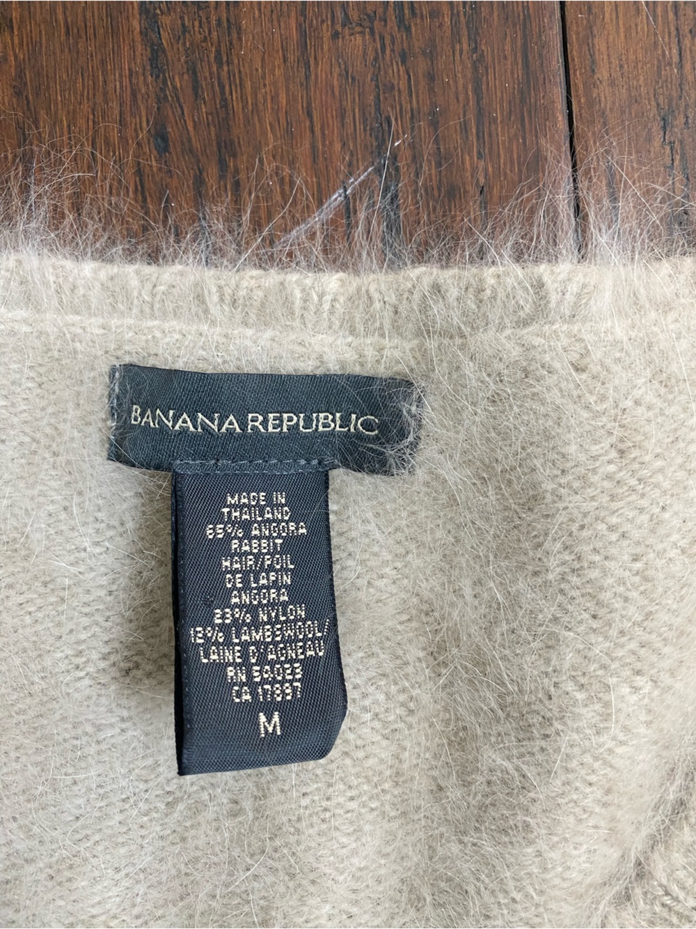 Banana Republic Cream Rabbit Fur Fuzzy V-Neck Sweater - Picture 2 of 3